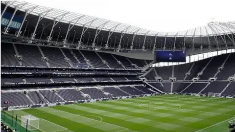 Tottenham convirtió su estadio en hospital por pandemia del coronavirus