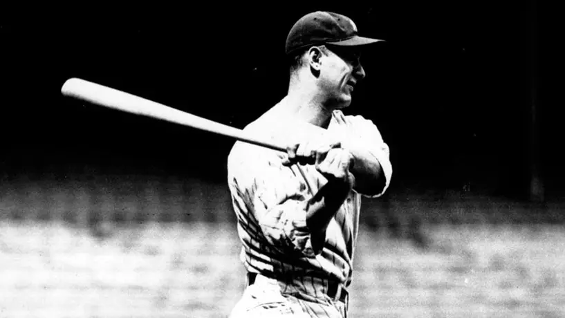 Bat de Lou Gehrig es vendido en más de un millón de dólares