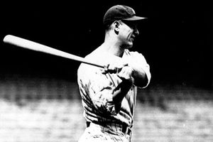 Bat de Lou Gehrig es vendido en más de un millón de dólares