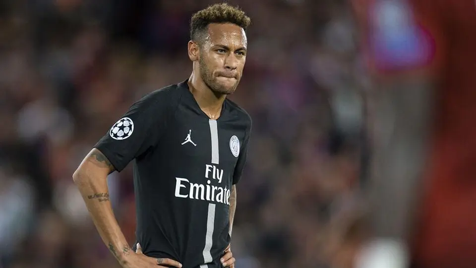 Manchester United habría descartado el fichaje de Neymar por 'fiestero'