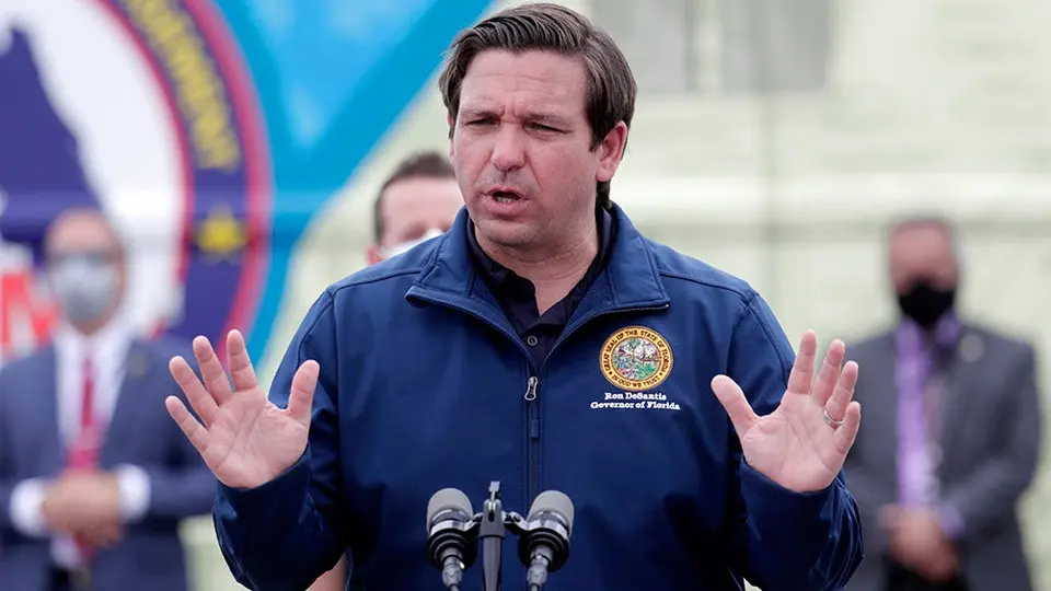 Gobernador de Florida, dispuesto a albergar deportes sin público