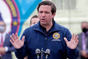 Gobernador de Florida, dispuesto a albergar deportes sin público