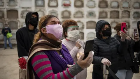 OMS: 'Un segundo brote de coronavirus es cada vez más difícil'