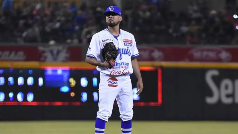 Samuel Zazueta, elegido como el mejor relevista del año de la LMP