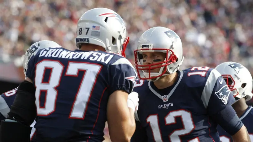 Bruce Arians reveló que Tom Brady fue quien llevó a Gronk a los Buccaneers