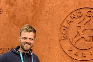 Vigente Campeón de Roland Garros trabaja en un supermercado durante pandemia