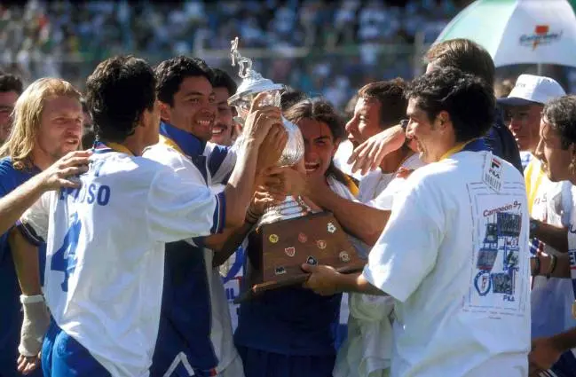 La Máquina festeja el Título del Invierno 1997 | MEXSPORT