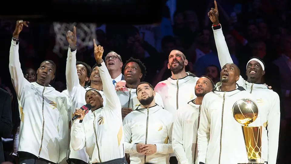 Raptors recibieron anillos de Campeón de la NBA