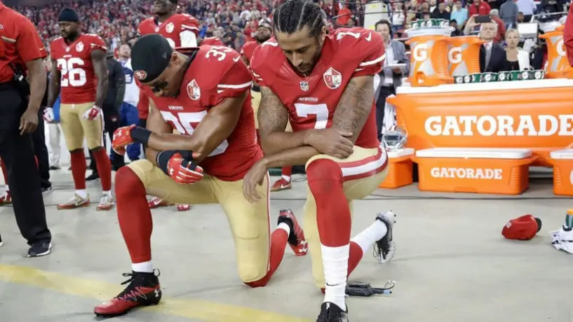 Colin Kaepernick mandó mensaje de consciencia tras muerte de George Floyd