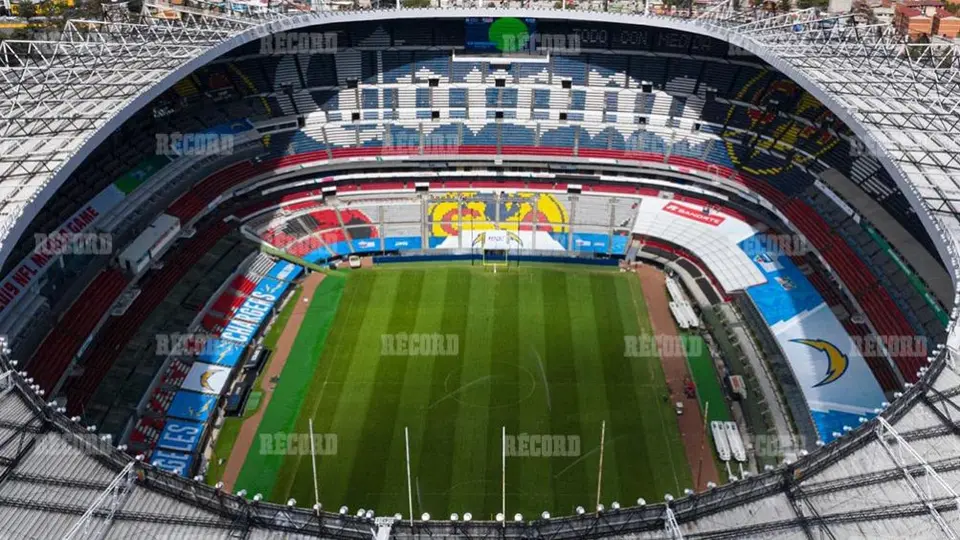 Cancha del Estadio Azteca, en perfectas condiciones para el Chiefs vs Chargers