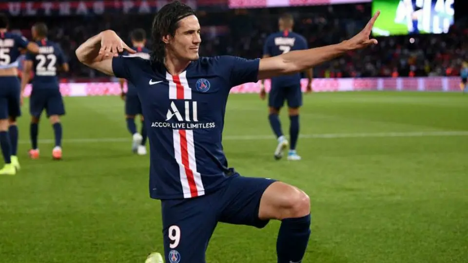 Chelsea se unió al Atlético de Madrid, en la pelea por fichar a Edinson Cavani