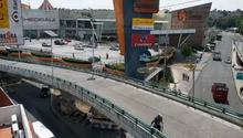 VIDEO: Mujer policía evita que un hombre se arroje de un puente de Naucalpan