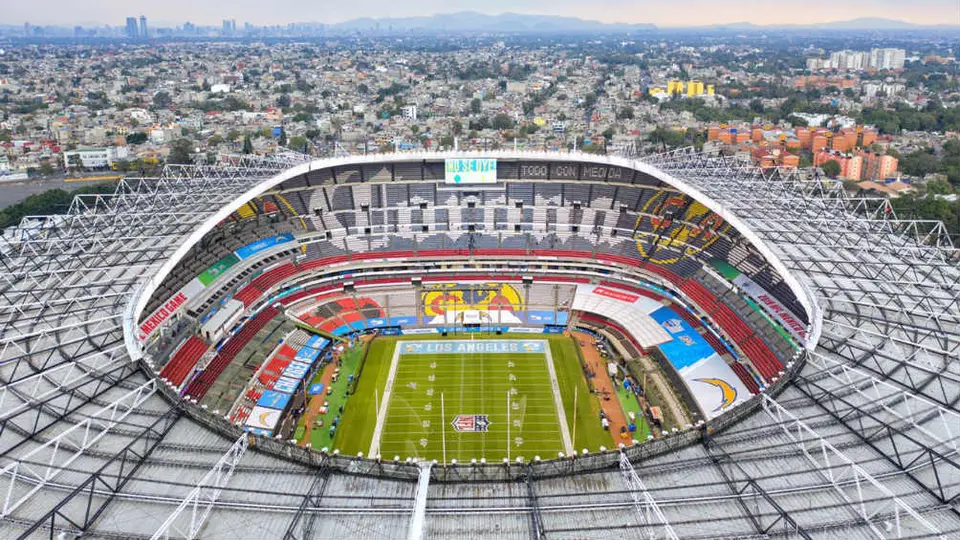 Sheinbaum quiere mantener la NFL en CDMX, pero sin recursos públicos