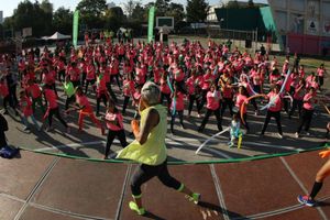 Todos bailaron en la alcaldía Álvaro Obregón con 'Ponte Pila'