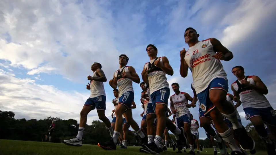 JJ Macías ya reportó con Chivas