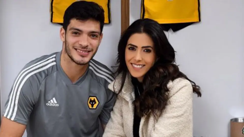 Raúl Jiménez y su novia compartieron el nombre que llevará su bebé