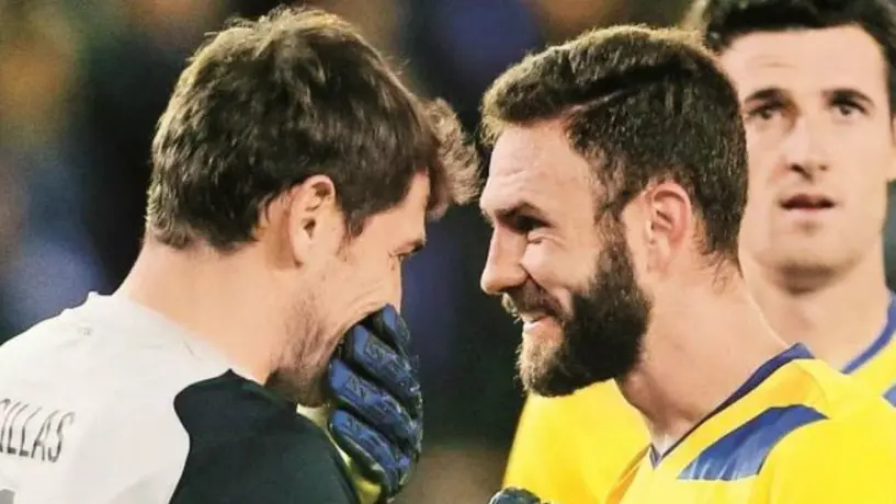 Iker Casillas 'trolleó' a Miguel Layún en redes sociales