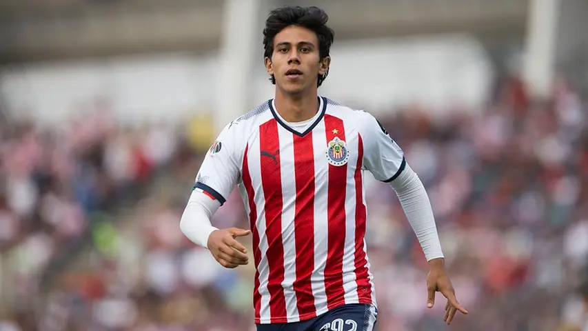 José Juan Macías, en un partido con Chivas | MEXSPORT