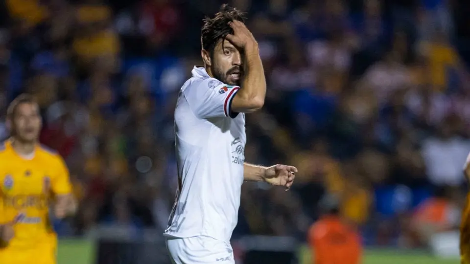 ¡Déjà vu! Error de Oribe Peralta en el Volcán,  idéntico a 'oso' de Final del 2016