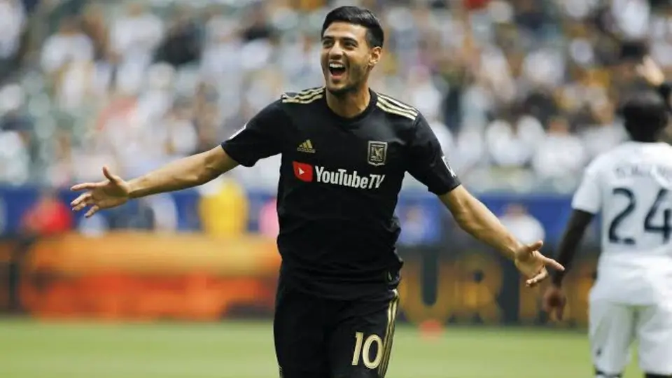 VIDEO: Carlos Vela anotó golazo contra Peñarol