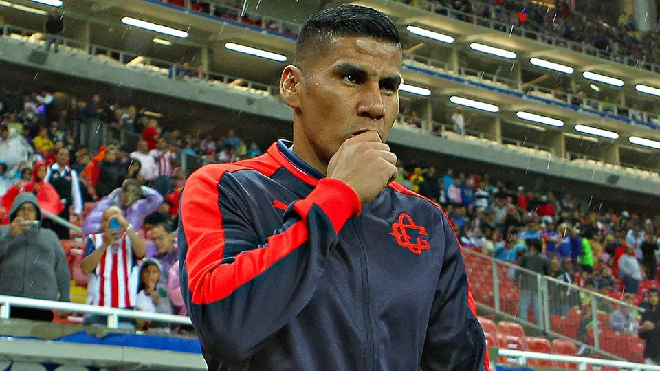 Salcido confesó que caminaba más de cuatro horas para llegar a prácticas de Chivas