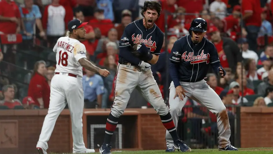 Atlanta remontó a Cardinals y se colocó a una victoria de la Serie de Campeonato