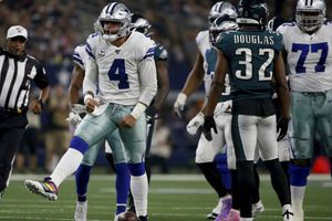 Cowboys arrolló a Eagles y recuperó la cima en el Este