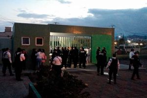 Familiares de pacientes con COVID-19 ingresaron a la fuerza a hospital de Ecatepec