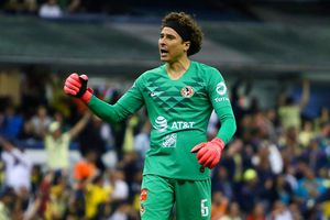 Memo Ochoa participó en el ‘Mucho ojo con el coronavirus’