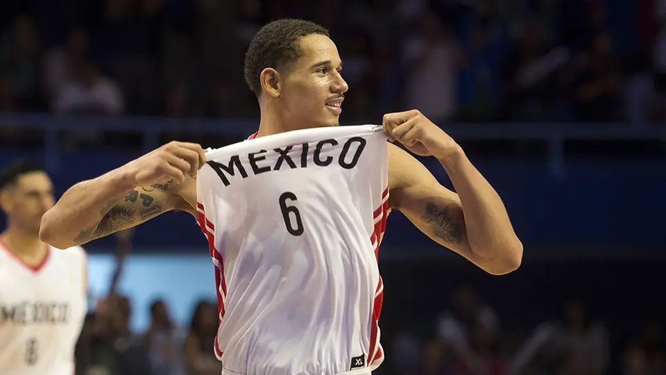 Golden State Warriors confirmó el fichaje del mexicano Juan Toscano