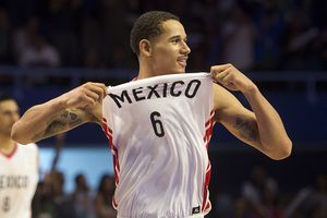 Golden State Warriors confirmó el fichaje del mexicano Juan Toscano
