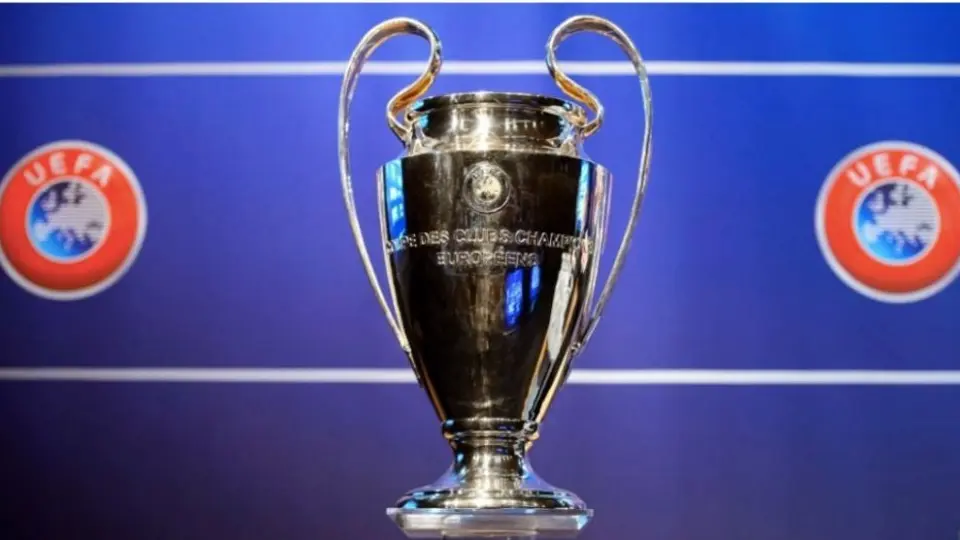 Champions League podría reanudarse sin VAR por coronavirus