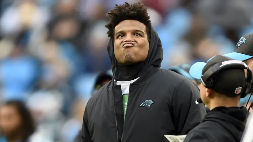 Cam Newton podría ser cambiado a Chicago tras someterse a cirugía