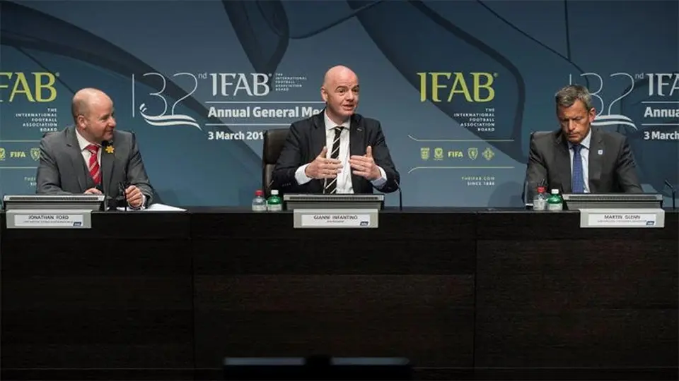¿Qué cambios de reglas hizo la IFAB para la temporada 2020-2021?