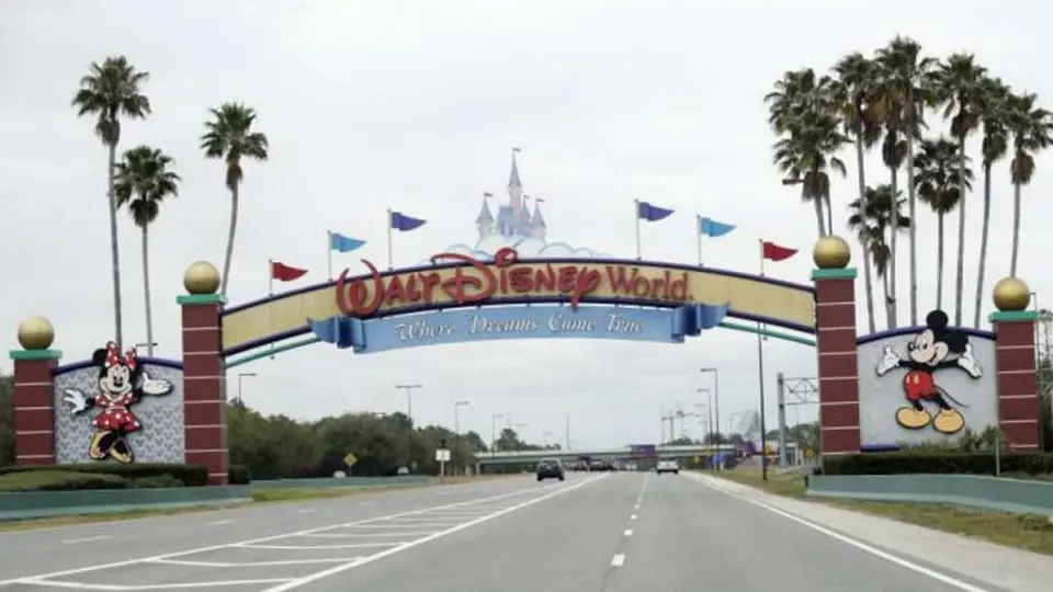 NBA negocia con Disney para terminar la temporada en sus instalaciones
