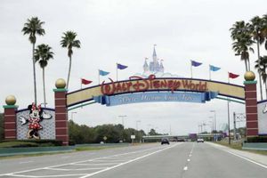 NBA negocia con Disney para terminar la temporada en sus instalaciones