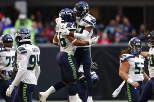 Seahawks emprendió el vuelo a la victoria sobre Falcons de la mano de Russell Wilson