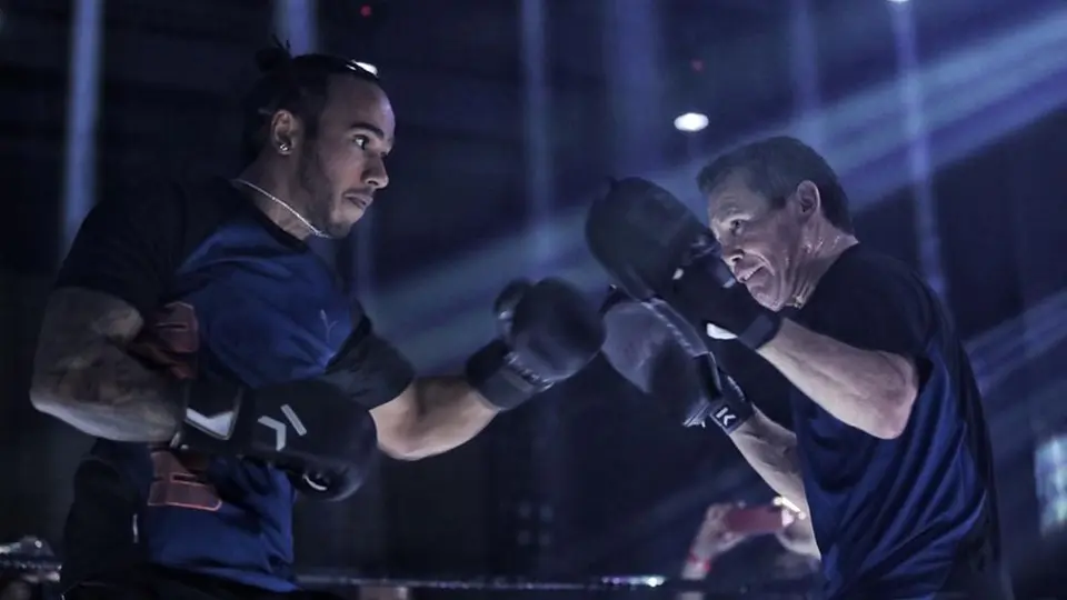 Julio César Chávez dio clase de boxeo a Lewis Hamilton