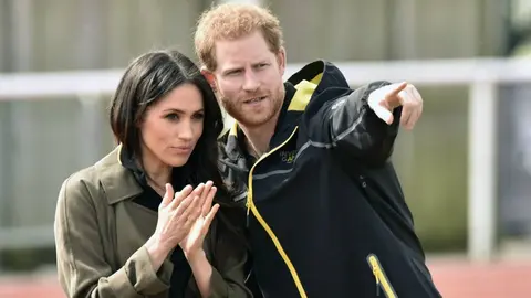 Burger King le ofreció trabajo a Harry y Meghan Markle para que 'no pierdan la corona'