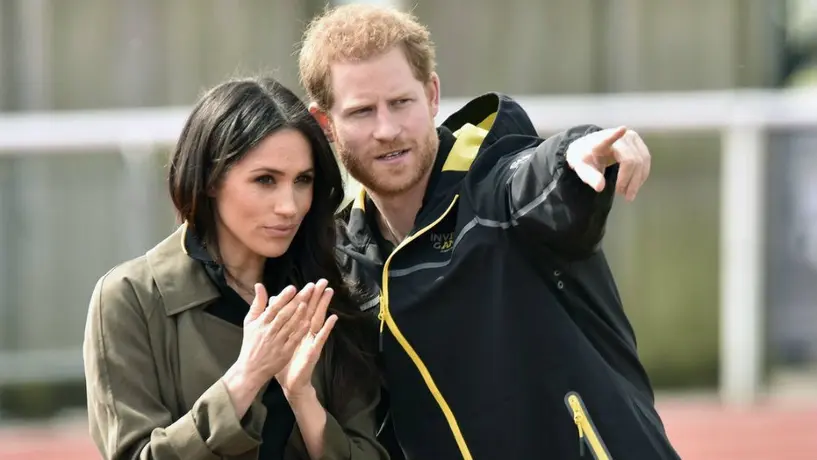 Burger King le ofreció trabajo a Harry y Meghan Markle para que 'no pierdan la corona'