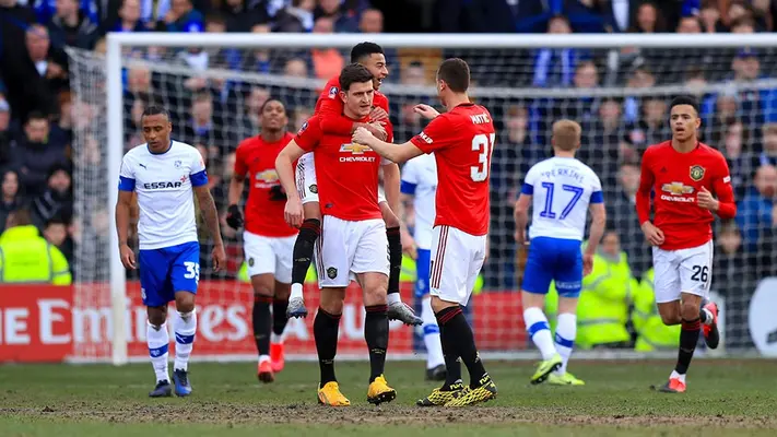 Manchester United se dio festín con equipo de Cuarta División en FA Cup