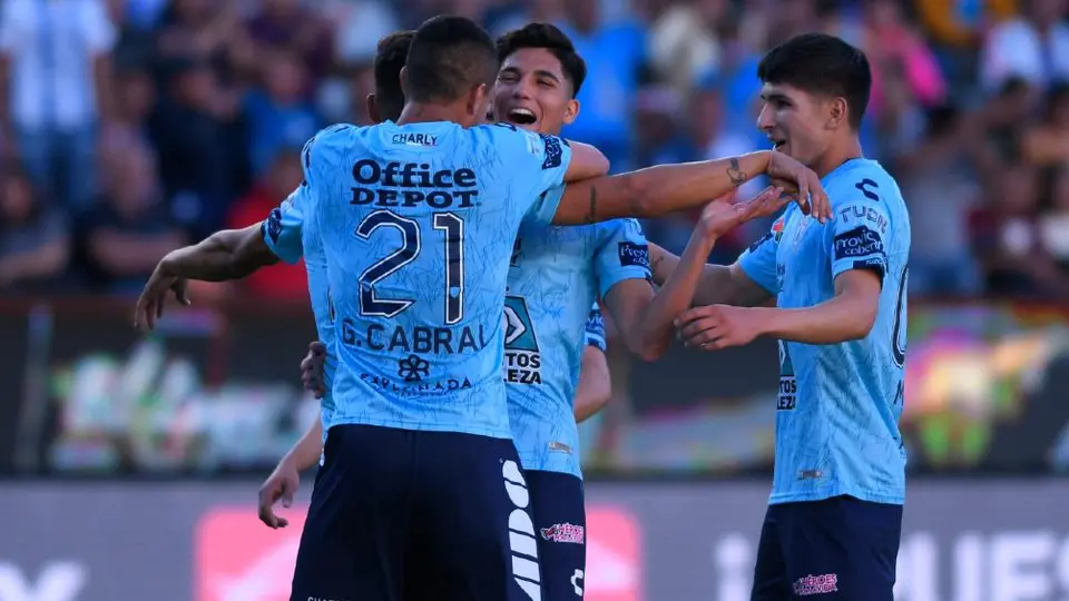 Kevin Álvarez y Pachuca humillaron a las Chivas de Fernando Beltrán en eLigaMX