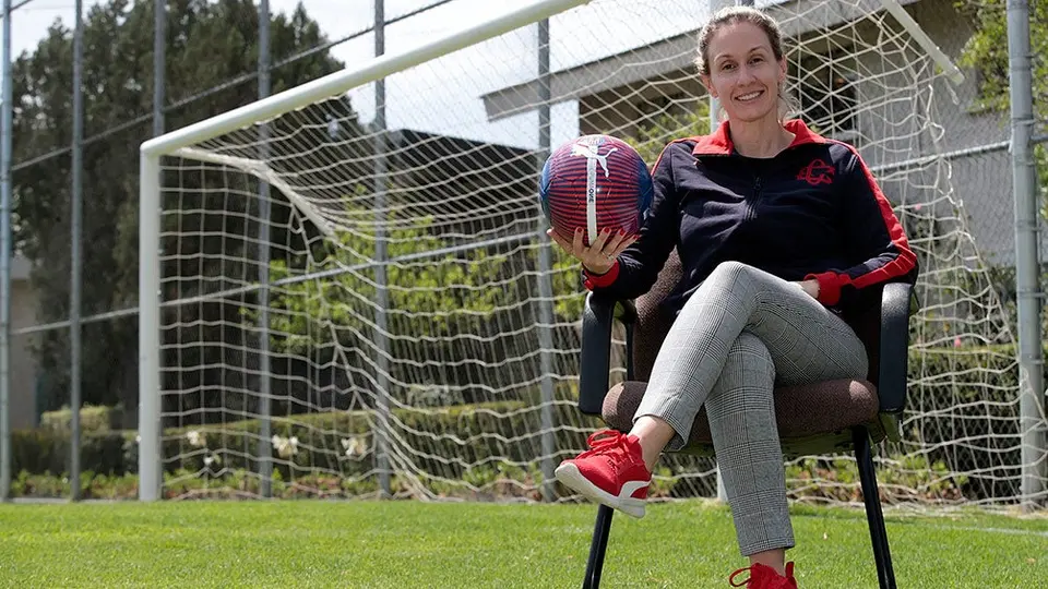 Nelly Simón: 'La Liga Femenil forma mujeres y hace que cumplan sus sueños'