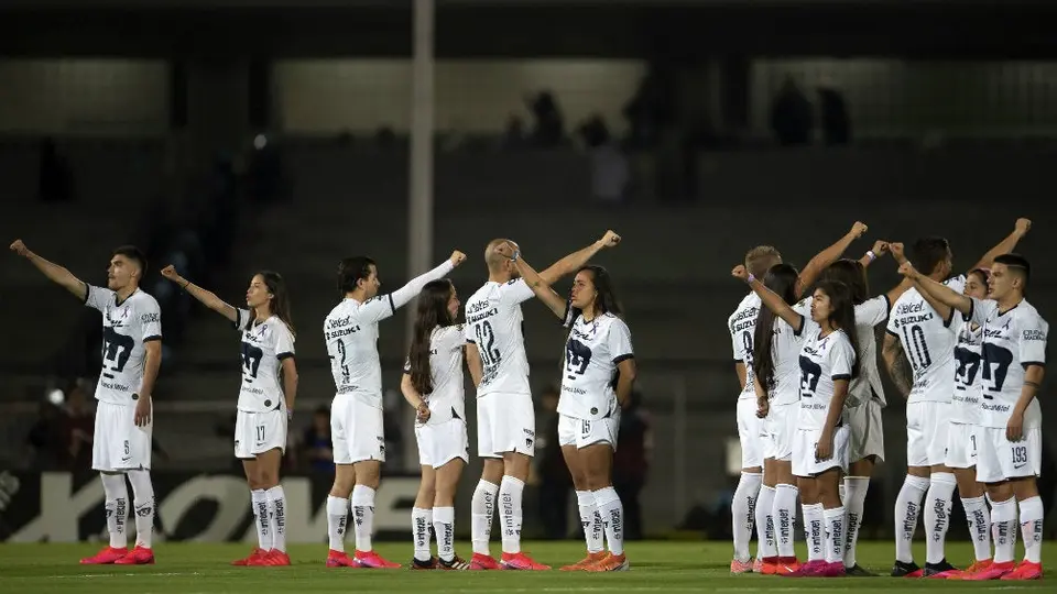 Pumas: Equipo varonil y femenil cantaron juntos el Himno Universitario por Día de la Mujer