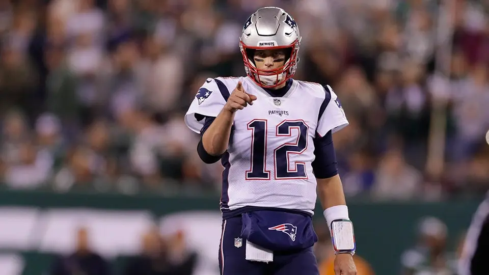 Tom Brady puso jersey de Peyton Manning a una calavera