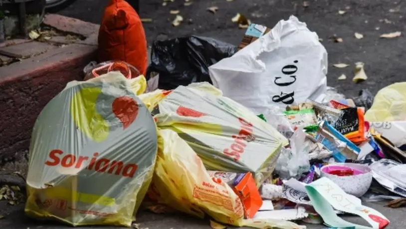 Establecimientos recibirán fuertes multas si distribuyen bolsas de plástico