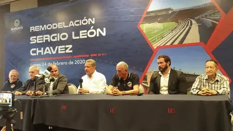 Francisco Chacón y Gobierno de Irapuato remodelarán Estadio Sergio León Chávez
