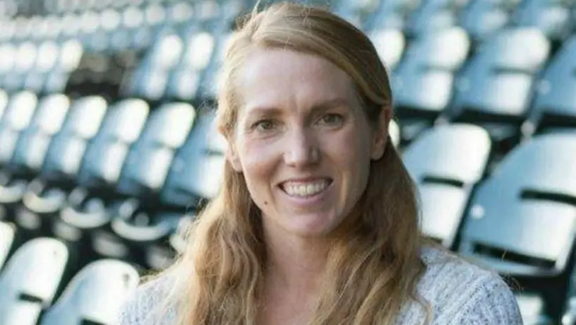 Alyssa Nakken se convirtió en la primera mujer coach en la historia de la MLB