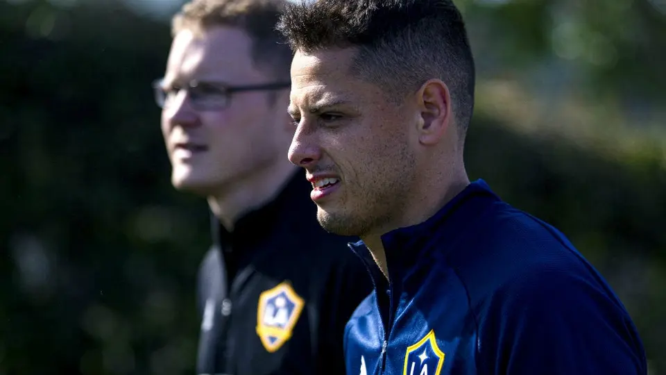Chicharito, sobre el inicio de su retiro: 'En México aman el drama'