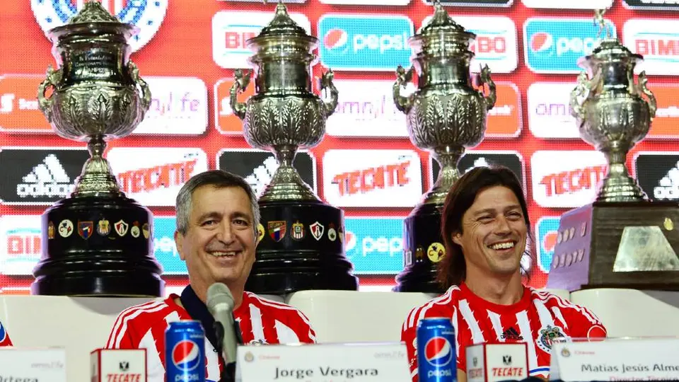 Matías Almeyda felicitó a Vergara en el que hubiera sido su cumpleaños 65